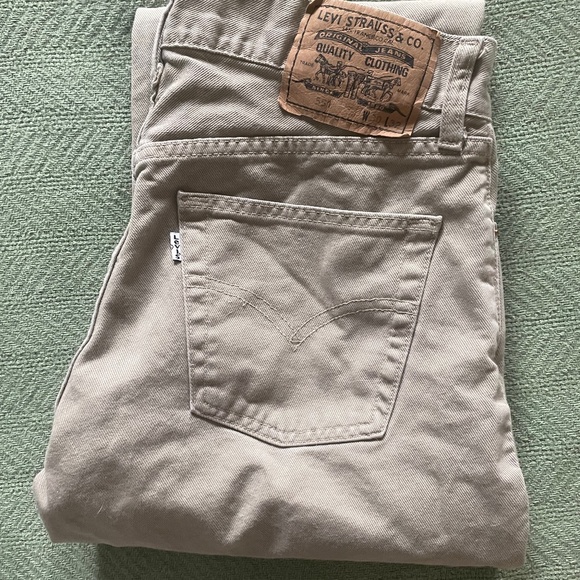 Levi 551 button up khaki jeans - Picture 1 of 2